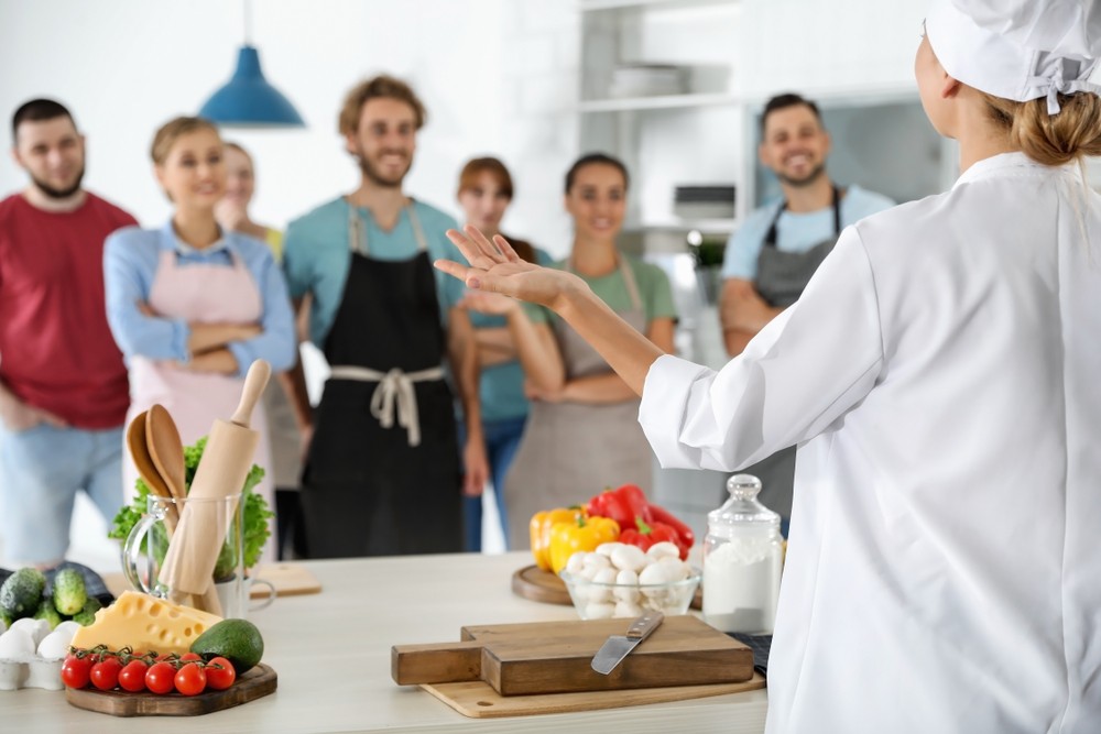 Reasons to Enroll in a Cooking Class with a Private Chef